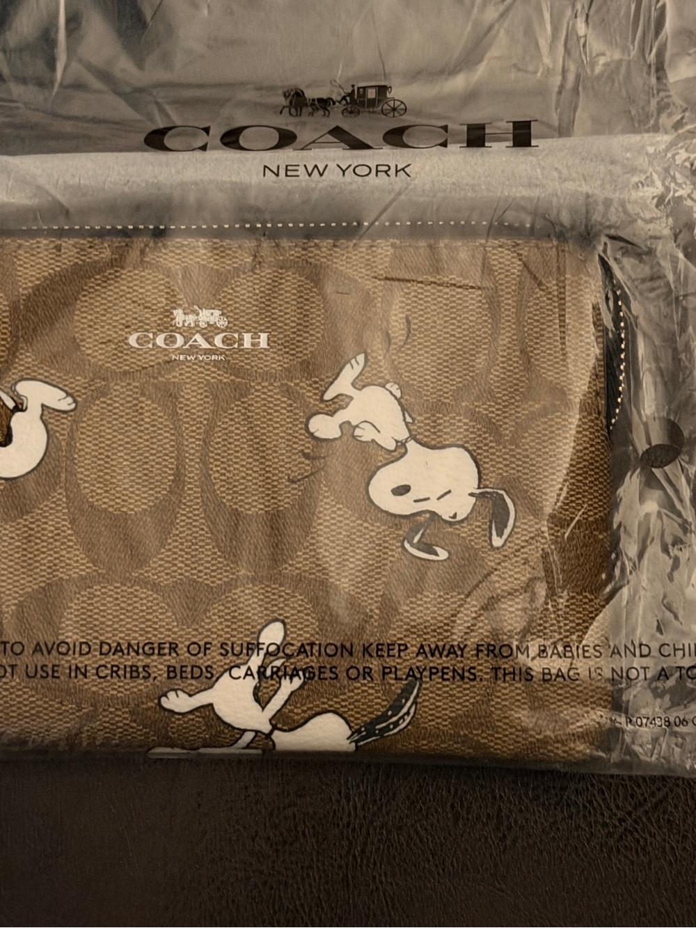 Coach x Snoopy Signature Canvas Zip Wristlet - Brown/White
